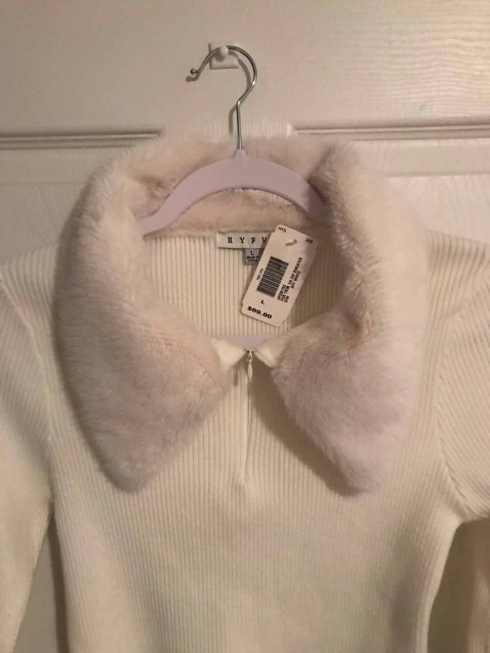 Sweater - Picture 2 of 5